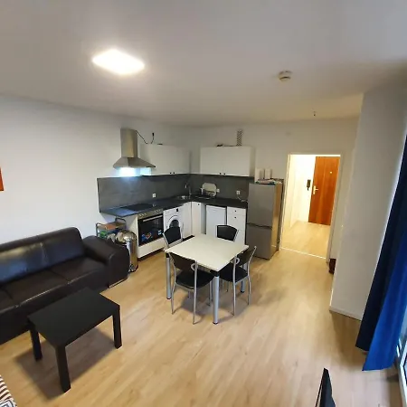 Frankfurt Cosy 2 4 People * Offenbach am Main