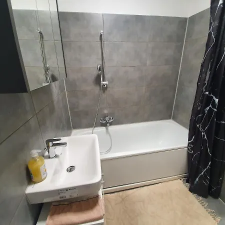 Frankfurt Cosy 2 4 People